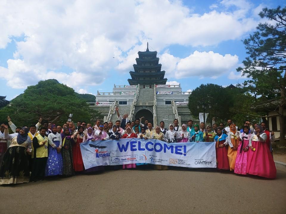 Folklore museum group shots.jpg